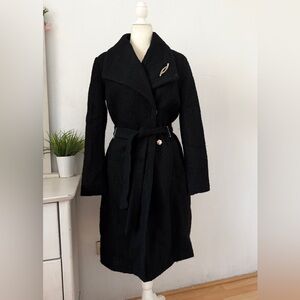 NWOT Ivanka Trump wool coat size 2